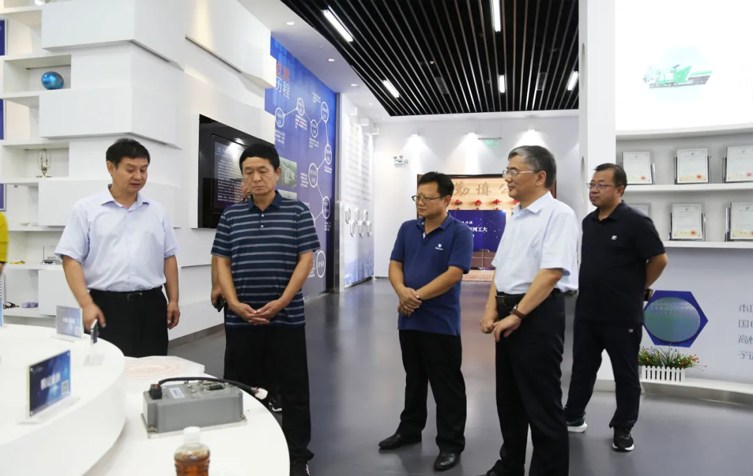 �￡�¸��г�һ��ݰ�ٺӱ���ҵ��ѧ���콻��(ͼ2)