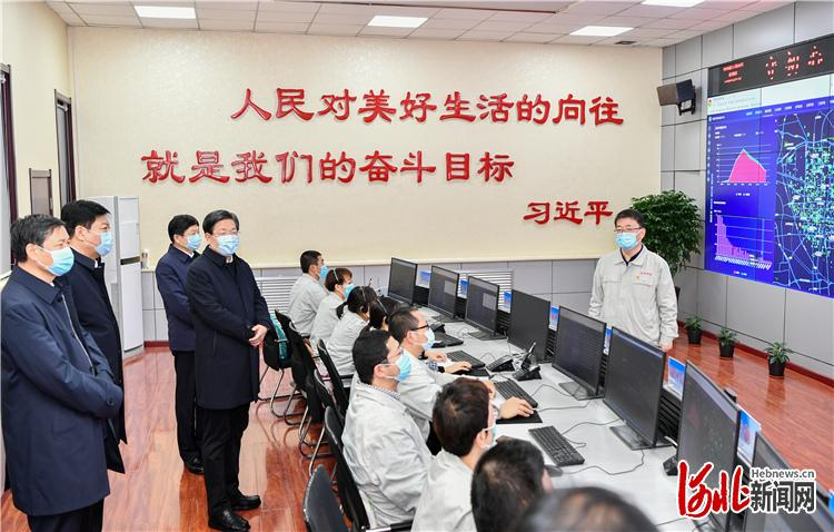 Íõ¶«·åÔÚʯ°µ·Ã¼ì²é¹©Å¯ÊÂÇ飺ʱ¿ÌÌåÌùÃñÉúÀäů(ͼ1) Íõ¶«·åÔÚʯ°µ·Ã¼ì²é¹©Å¯ÊÂÇ飺ʱ¿ÌÌåÌùÃñÉúÀäů(ͼ1)